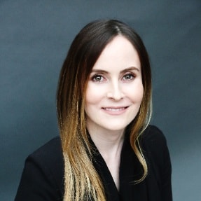 Whitney griffin headshot | testimonial headshot | 7 things you need to know to legally protect your blog